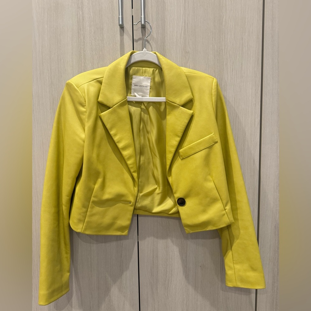 Avec Les Filles Anthropologie Cropped chartreuse Blazer Jacket